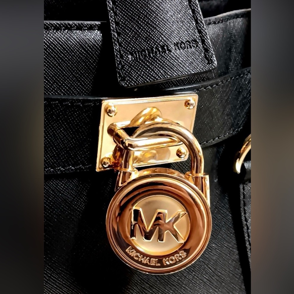 NWOT Michael Kors Hamilton With Gold Chain , Lock Key Blue Leather Bag
